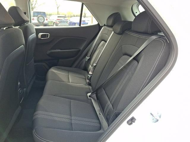 2025 Hyundai VENUE SEL IVT