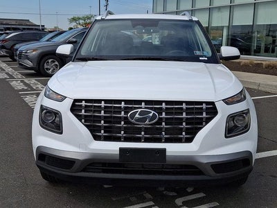 2025 Hyundai VENUE SEL IVT