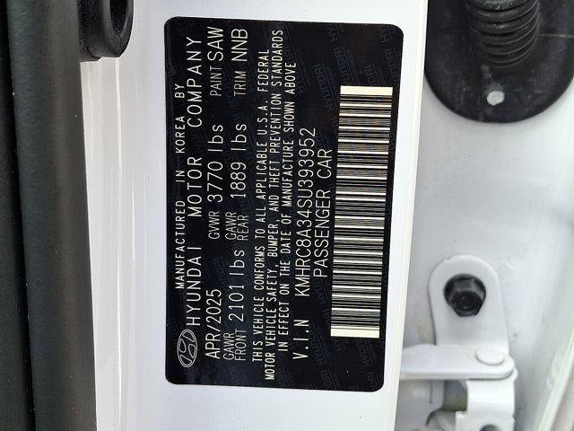 2025 Hyundai VENUE SEL IVT