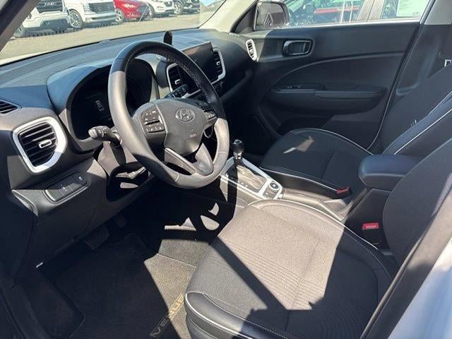 2023 Hyundai VENUE Limited IVT