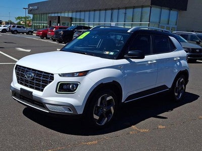 2023 Hyundai VENUE Limited IVT