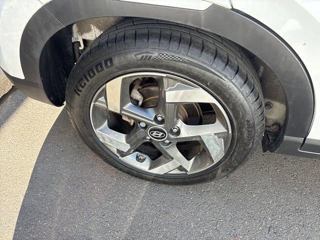 2023 Hyundai VENUE Limited IVT