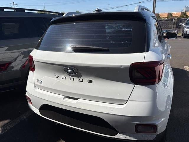2023 Hyundai VENUE Limited IVT