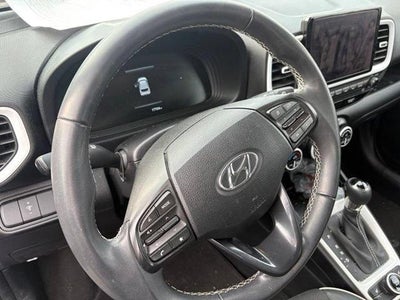 2023 Hyundai VENUE Limited IVT