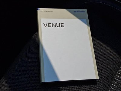 2023 Hyundai VENUE Limited IVT
