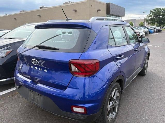2023 Hyundai VENUE Limited IVT