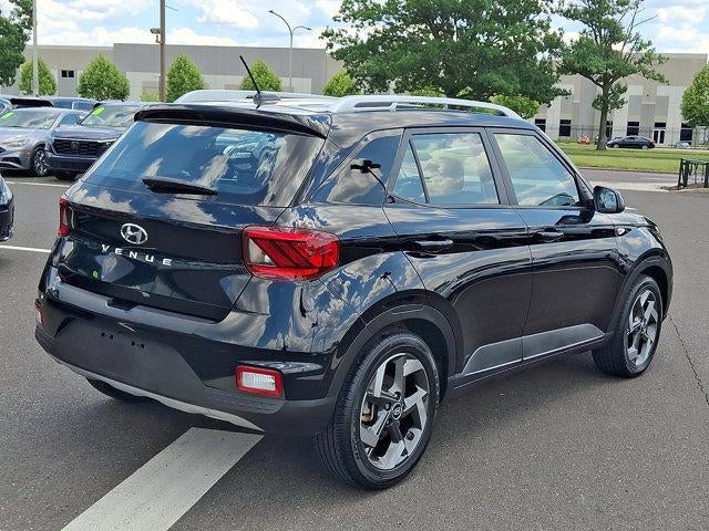 2023 Hyundai VENUE SEL IVT