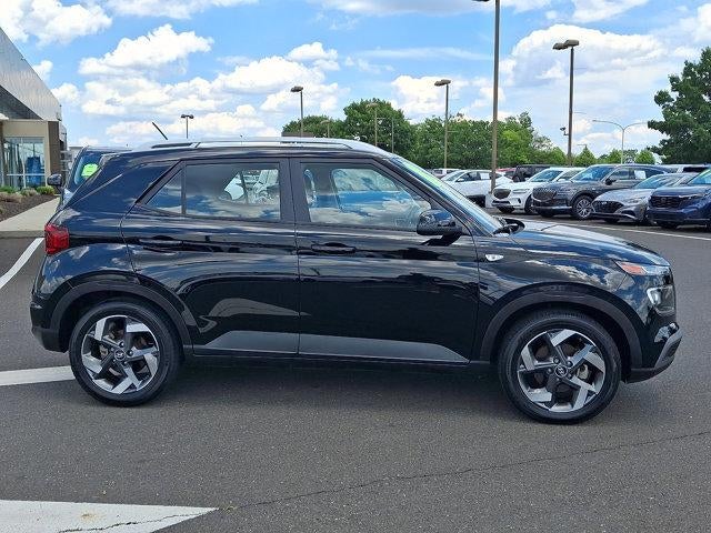 2023 Hyundai VENUE SEL IVT