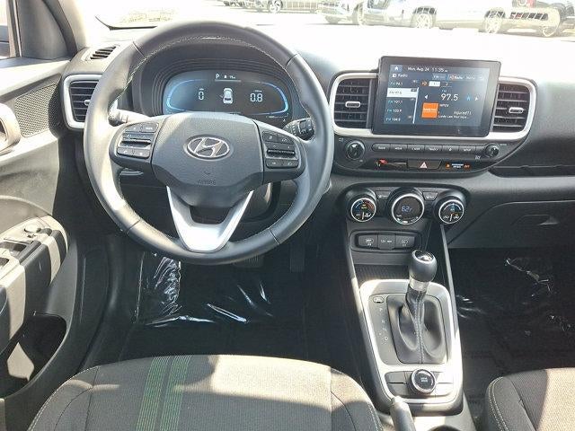 2024 Hyundai VENUE SEL IVT