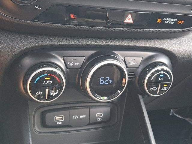 2024 Hyundai VENUE SEL IVT