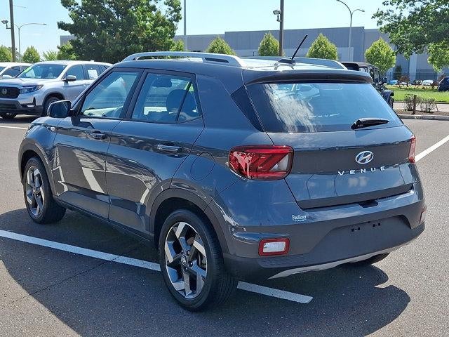 2024 Hyundai VENUE SEL IVT