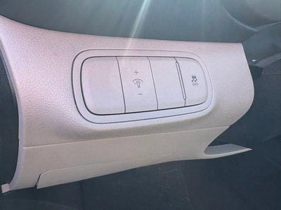 2023 Hyundai VENUE SEL IVT