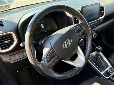 2023 Hyundai VENUE SEL IVT