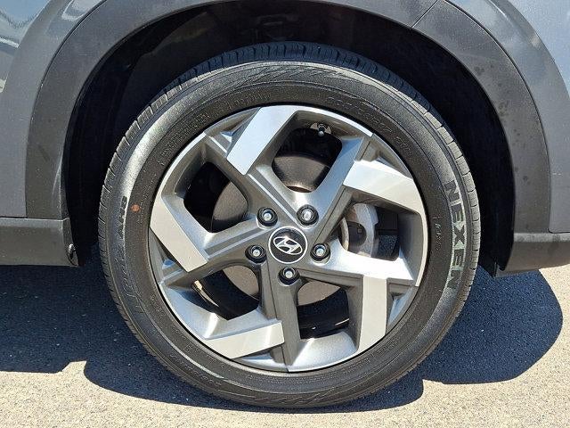 2023 Hyundai VENUE SEL IVT